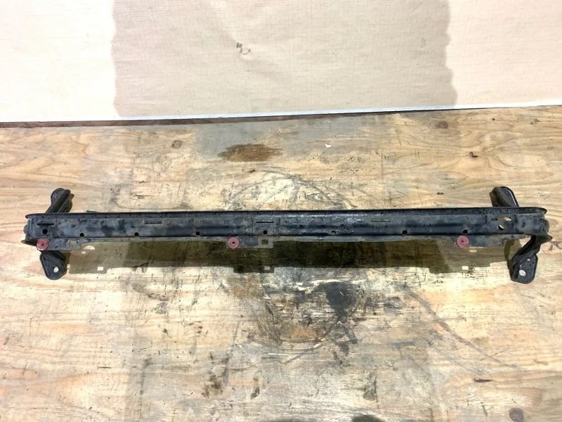 Планка радиатора Volvo C30 2008 30792611 1.6