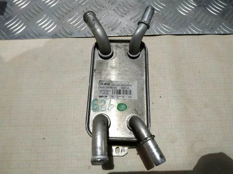 Радиатор акпп Volvo S40 2006 3M517A095DD