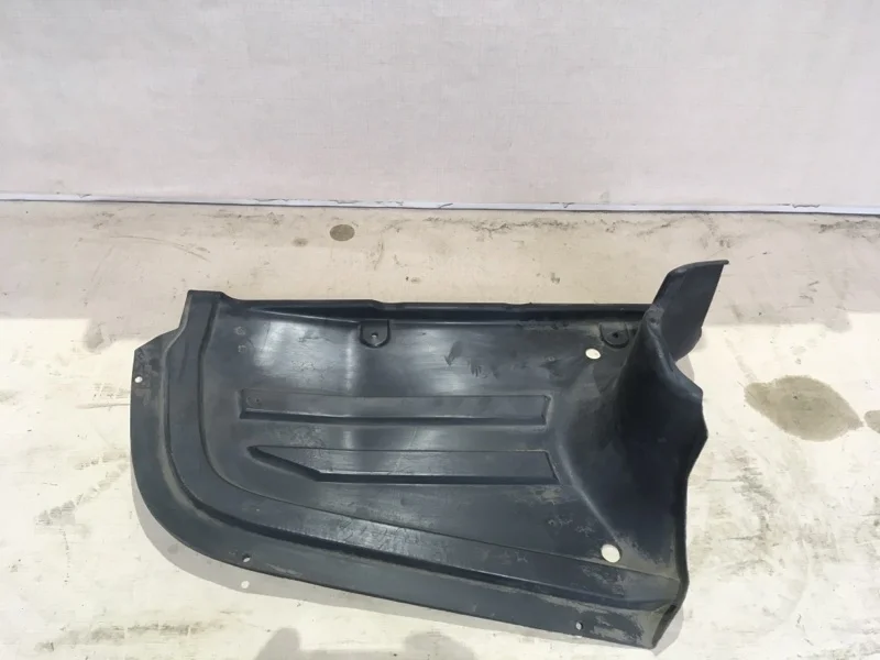 Защита днища Volkswagen Passat 2009 3C0825216B B6 1.8, задняя правая