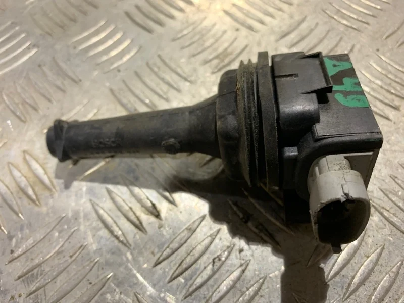 Катушка зажигания Volvo V70 2008 30713417 III B5254T6