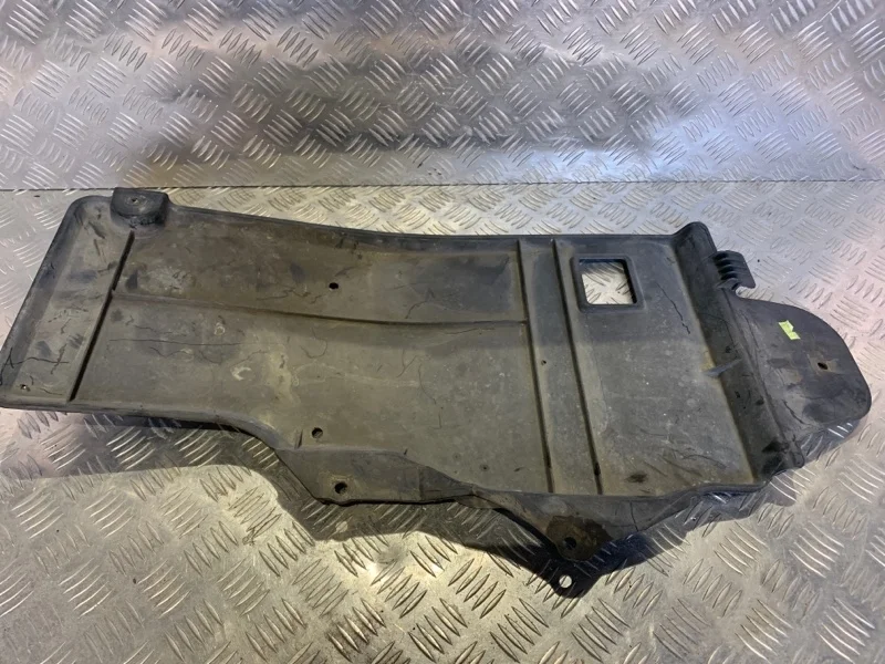 Защита двигателя Peugeot 3008 2012 9682712080 1 1.6, правая