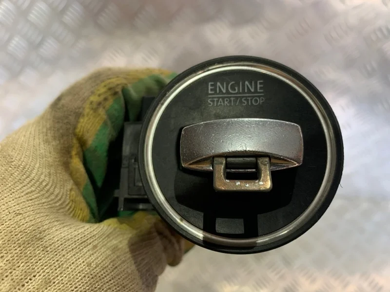 Замок зажигания Volkswagen Passat 2006 3C0905843 B6 2.0