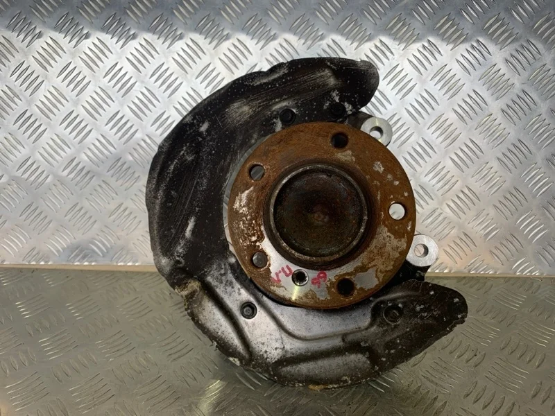 Кулак поворотный BMW 1-Series 2008 31216793923 E87, передний левый