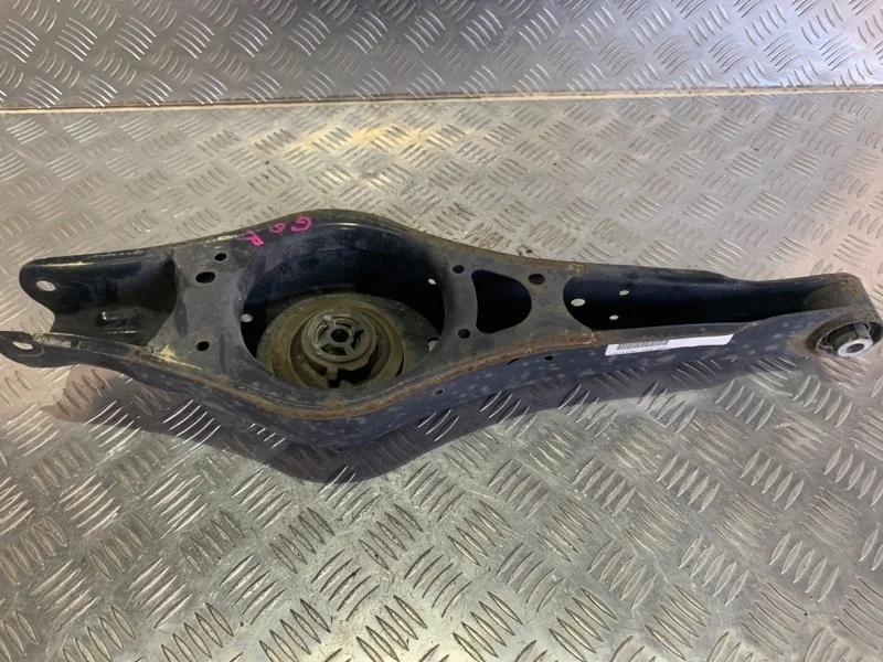 Рычаг подвески Volkswagen Golf 2010 1K0505311AB 6 1.4, задний