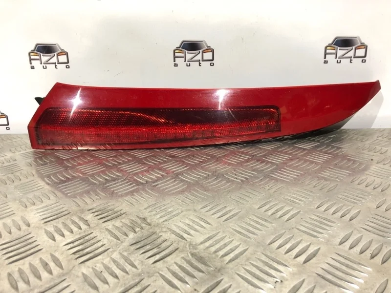 Фонарь Volvo XC90 2005 30678220 1, левый