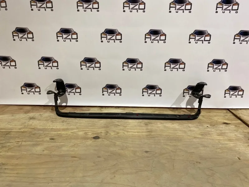 Планка радиатора Volvo C30 2008 30792611 1 2.4