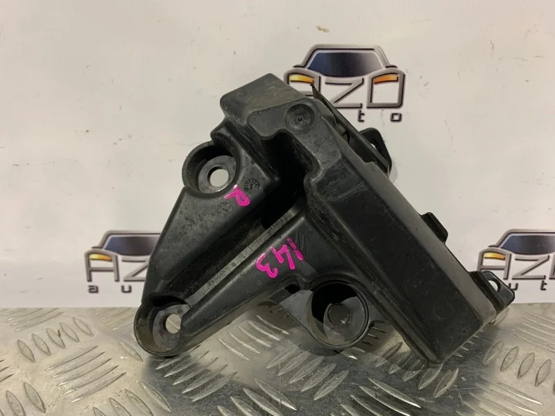 Крепление бампера Citroen C4 2011 9671246480 B7, заднее правое