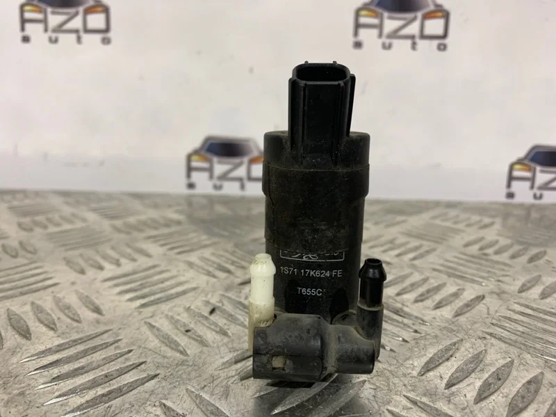 Насос стеклоомывателя Volvo XC90 2005 1S7117K624FE 1