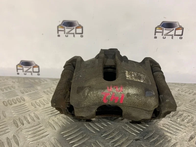 Суппорт тормозной Citroen DS3 2012 4400R6 1 1.6, передний левый