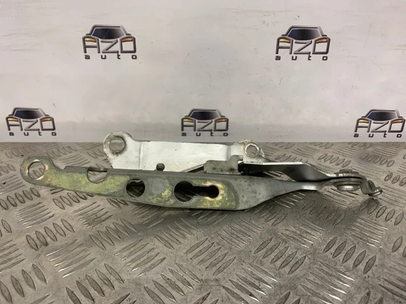 Петля капота Volvo XC90 2004 30716883, правая