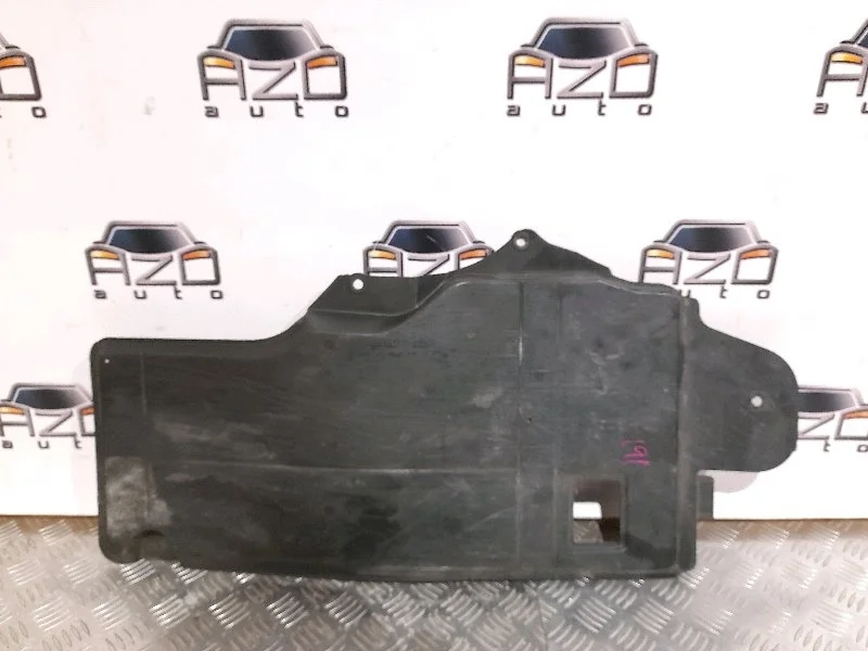 Защита днища Peugeot 308 2012 9682712080 1.6, правая