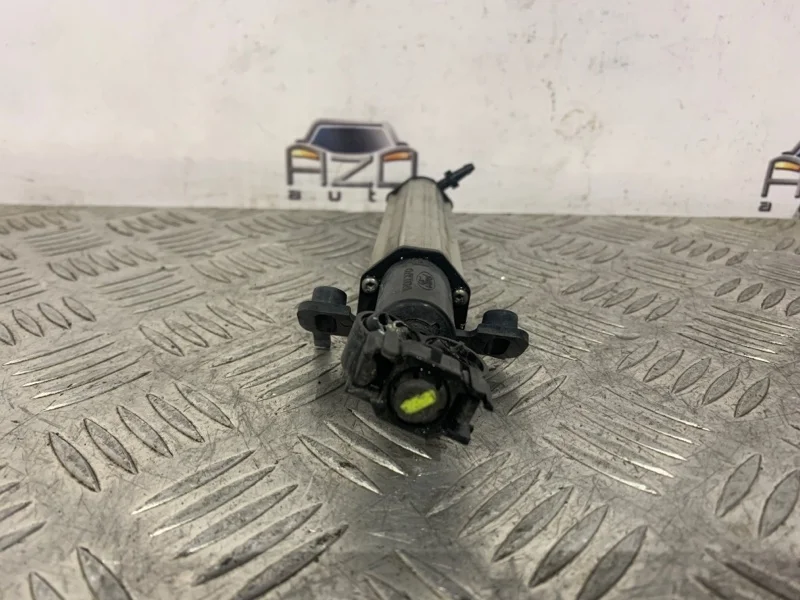 Форсунка омывателя Volvo V60 2013 30784344, левая