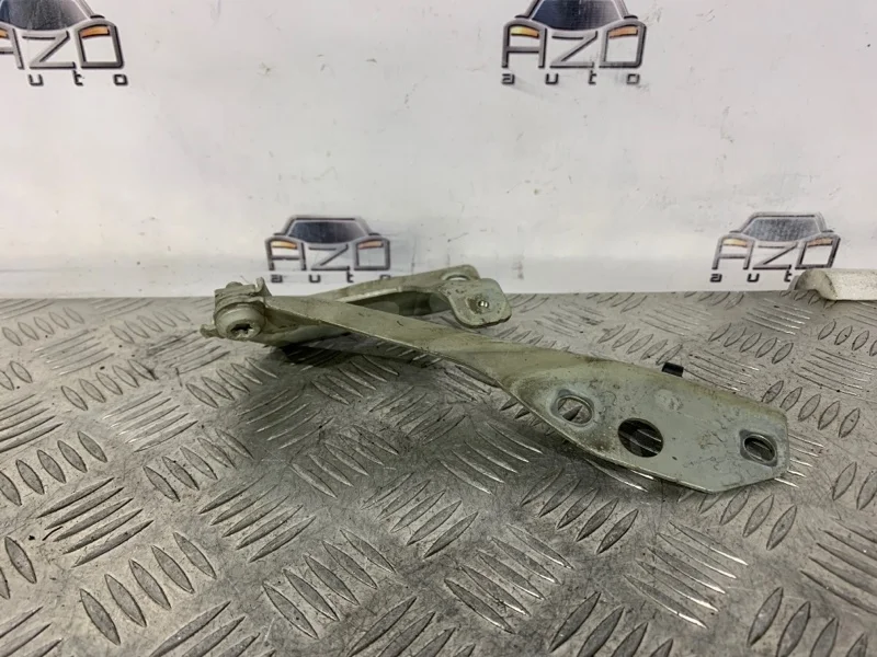 Петля капота Volvo C30 2007 30753597, левая