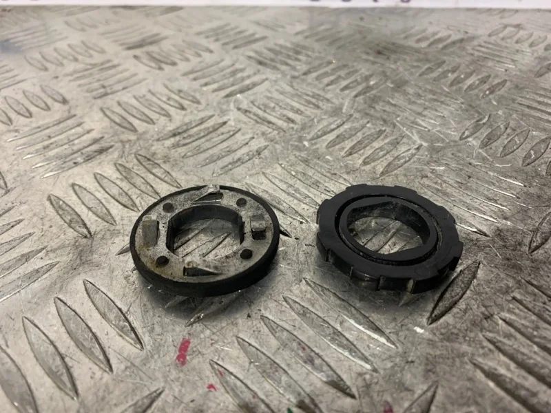 Крепление парктроника Chevrolet Captiva 2012 20865602 C140, заднее