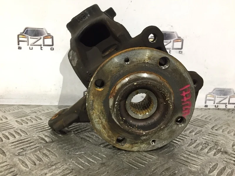 Кулак поворотный Citroen C3 2011 364790 A51 1.6, передний правый