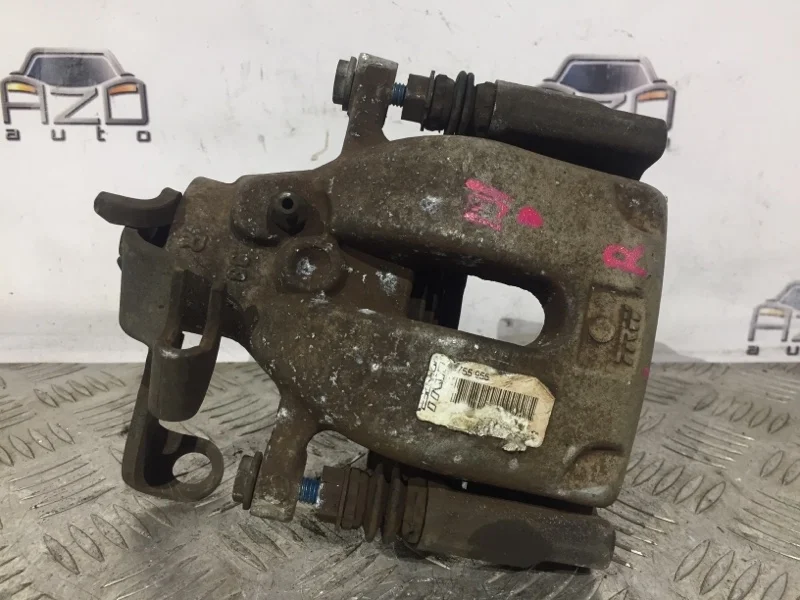 Суппорт тормозной Peugeot 308 2012 4401Q1 1.6, задний правый