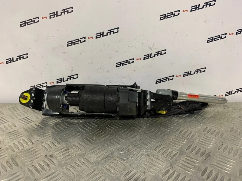 Ремень безопасности Volvo C30 2007 30642223 1, передний правый