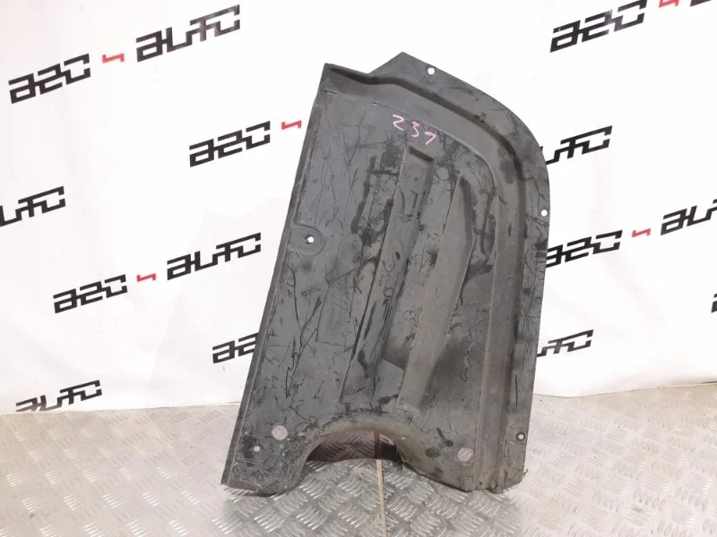 Пыльник бампера Volkswagen Passat 3C0825216 B6