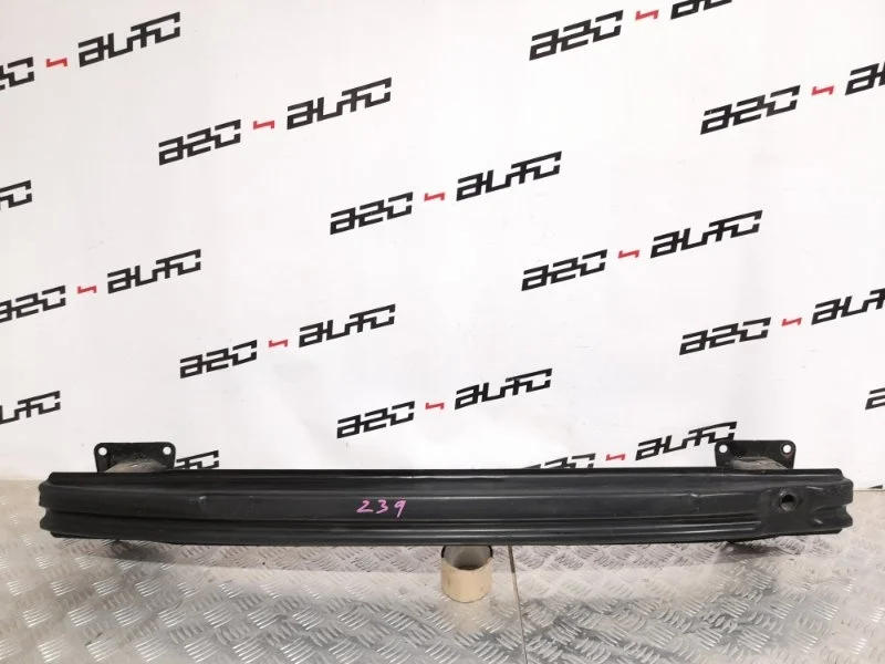 Усилитель бампера Volkswagen Passat 3C9807305 B6