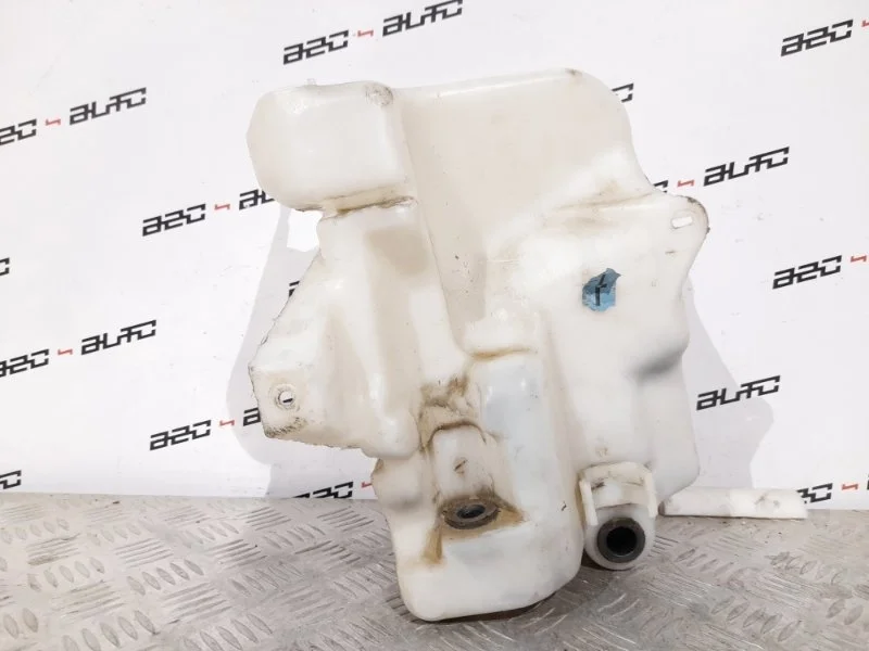 Бачок омывателя Volvo C30 2007 30699398 1 2.4