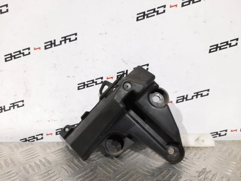 Крепление бампера Citroen C4 2011 9671247180 B7, заднее левое