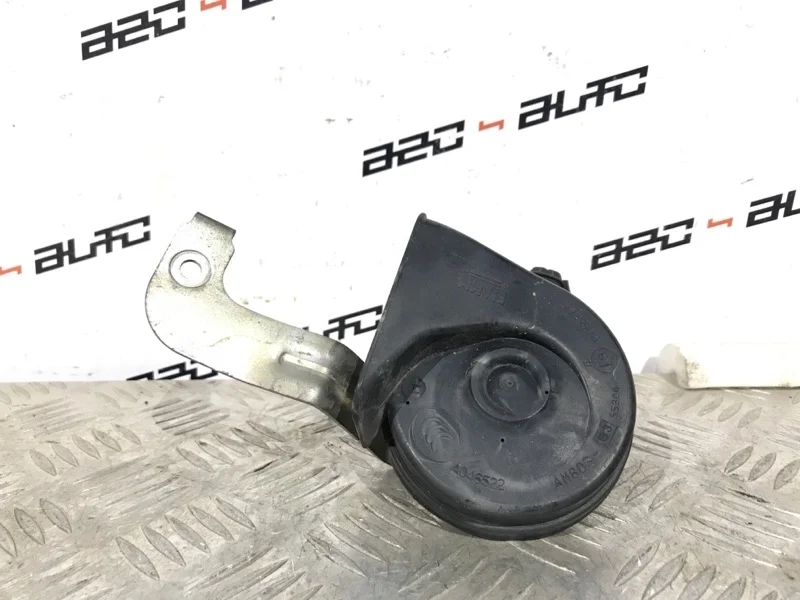 Звуковой сигнал Volvo S60 2012 30796711 B4164T