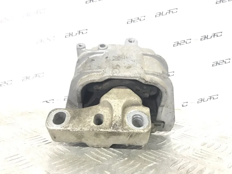 Опора двигателя Volkswagen Golf 2010 1K0199262CF 6 1.4, правая