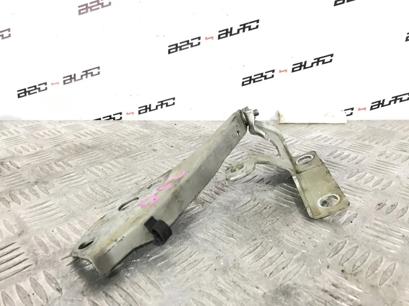 Петля капота Volvo C30 2007 30753597 1, левая