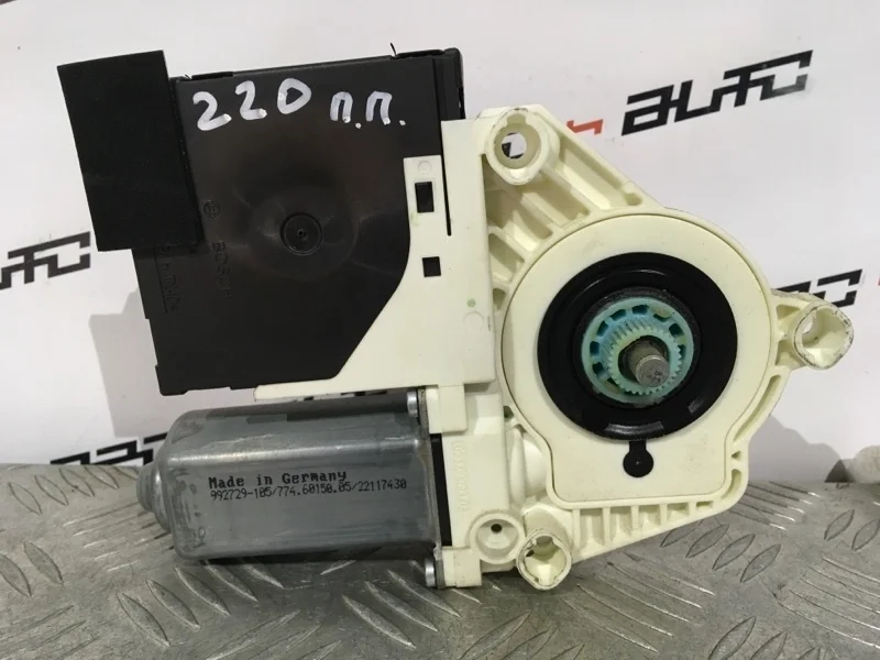 Мотор стеклоподъемника Volkswagen Passat 2008 1K0959701Q B6, передний правый