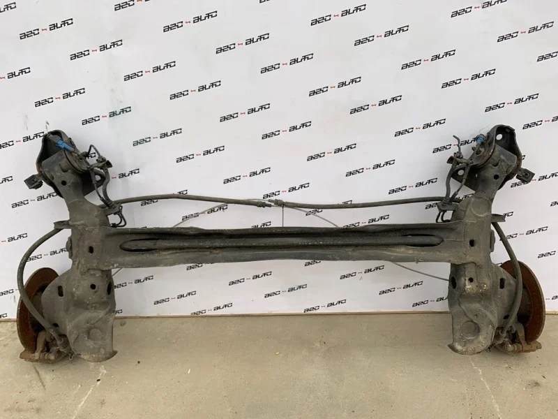 Балка подвески Citroen C3 2011 9801942480 2 1.6, задняя