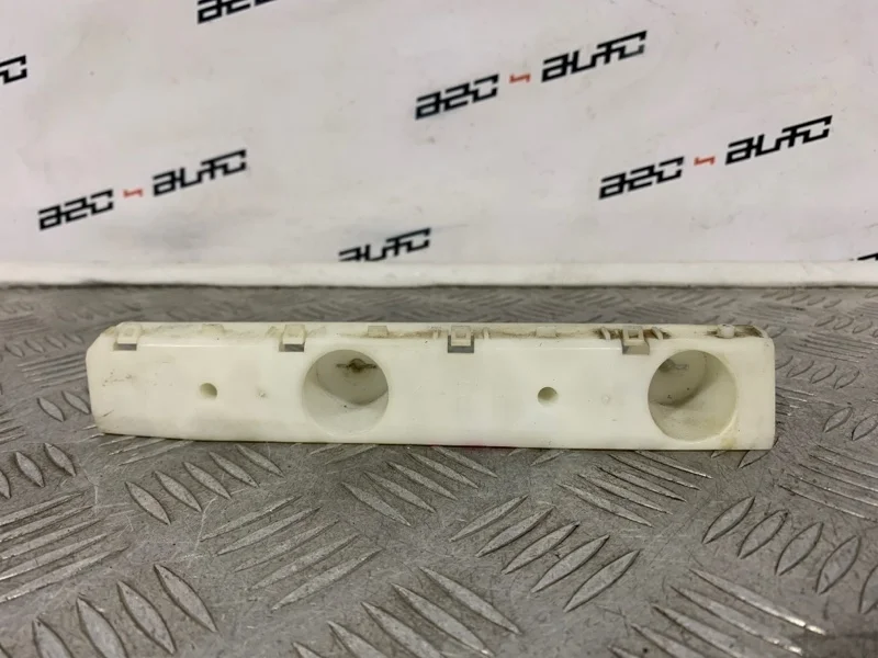 Крепление бампера Nissan Teana 62220JN20A 2, переднее правое