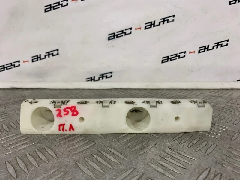 Крепление бампера Nissan Teana 62221JN20A 2, переднее левое