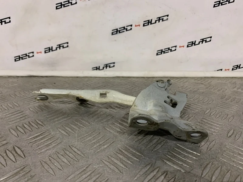 Петля капота Mazda 3 2011 BBM252420 BL, левая