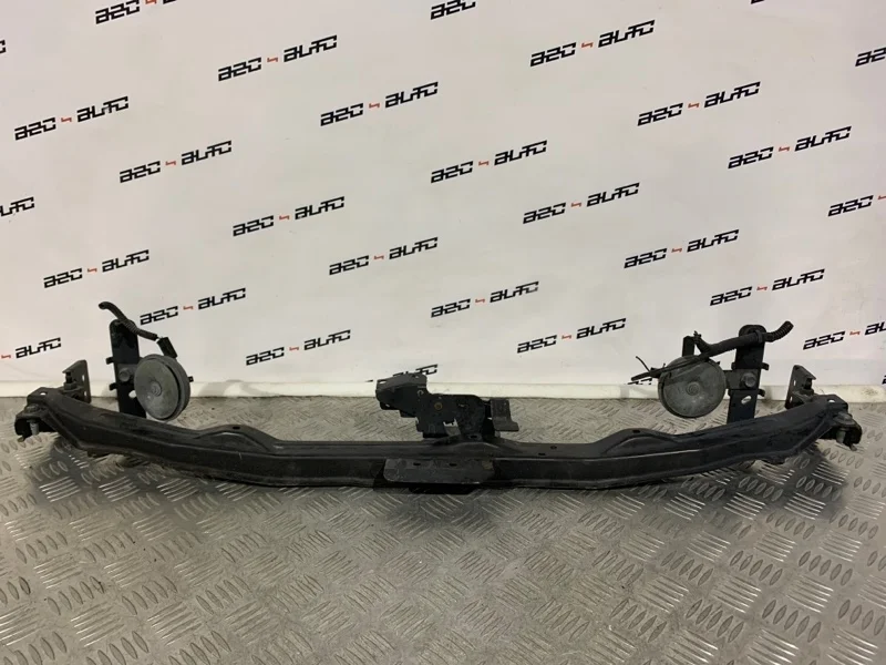 Планка радиатора Nissan Teana 62290JN20A 2