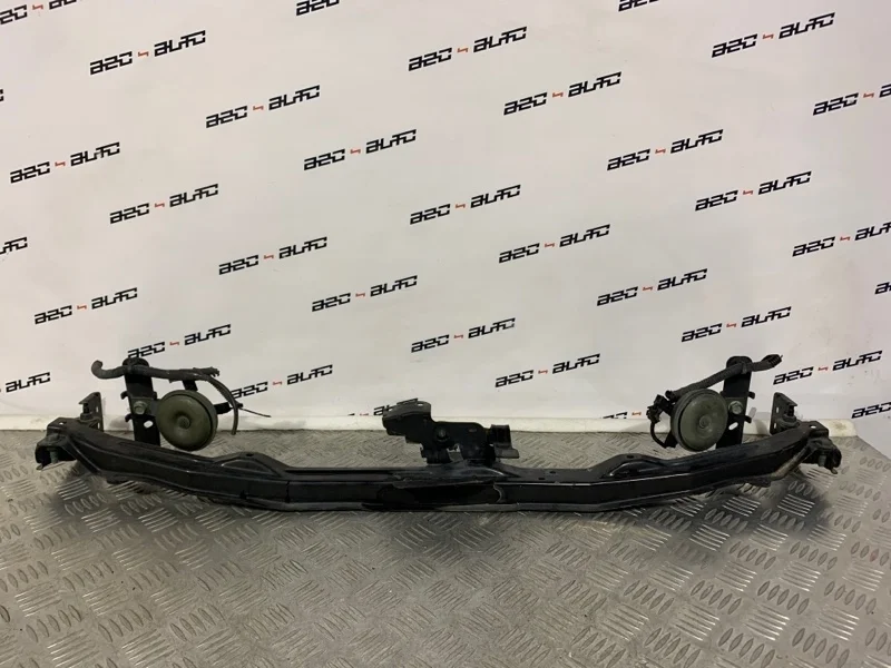 Планка радиатора Nissan Teana 62290JN20A 2