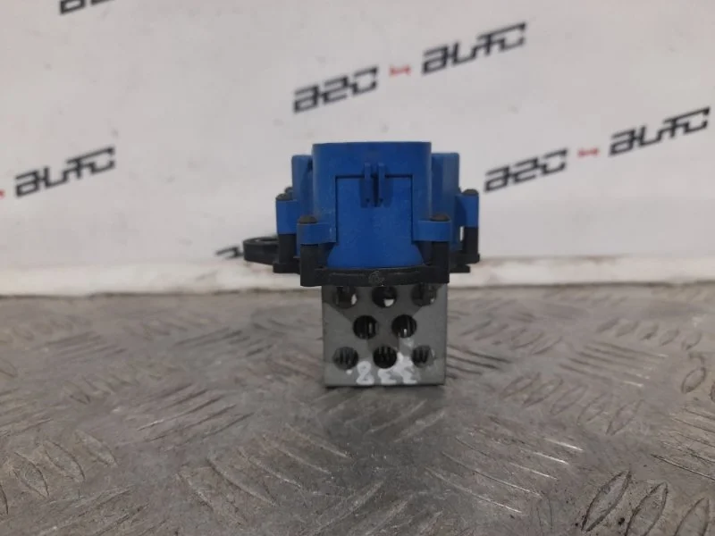 Блок управления вентилятором Citroen DS4 2011 9662240180 1 1.6