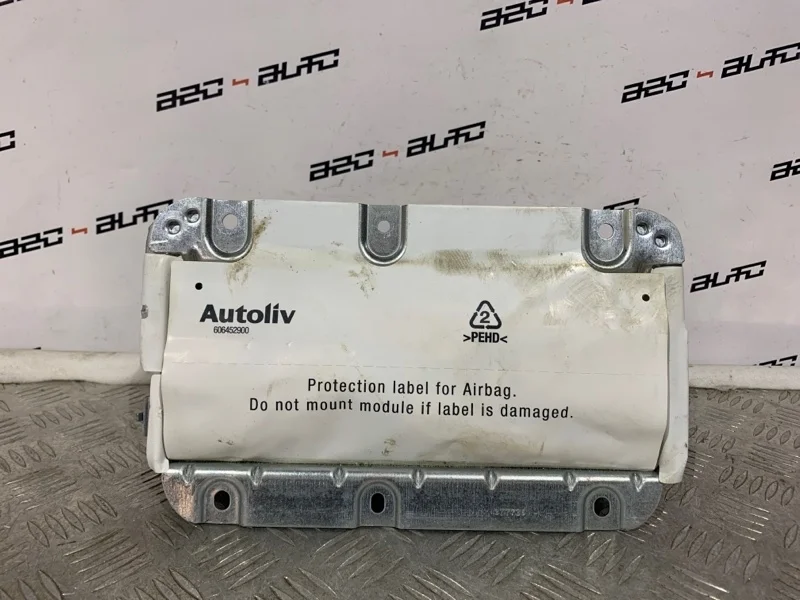 Подушка безопасности пассажира Volvo V70 2009 31271211 WG