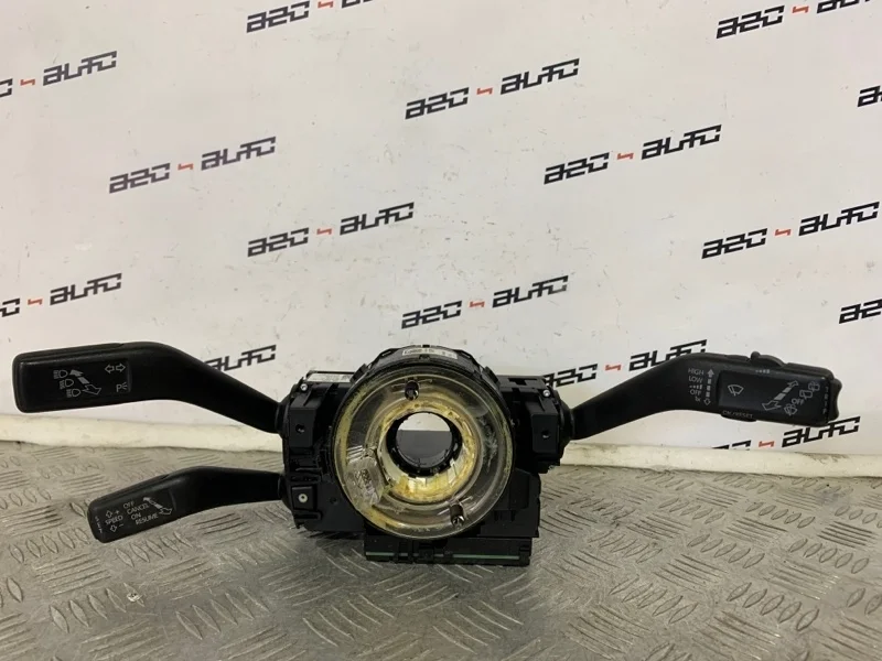 Блок переключателей подрулевых Volkswagen Passat 2008 3C9953513S B6