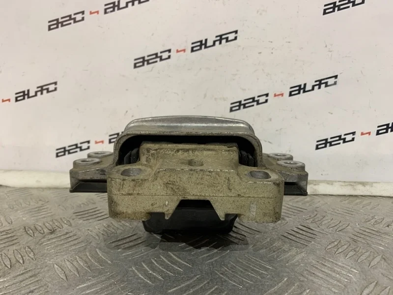 Опора АКПП Volkswagen Passat 2010 3C0199555 B6 1.8, левая