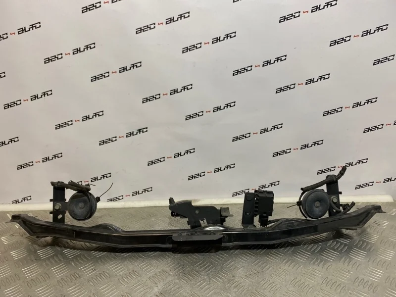 Планка радиатора Nissan Teana 62290JN20A 2