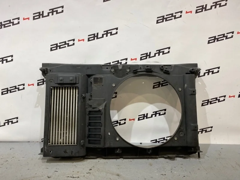 Передняя панель рамка радиатора Peugeot 3008 2012 9801875380 1 1.6