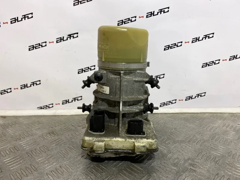 Насос гидроусилителя Volvo V60 2011 31340205 B4164T