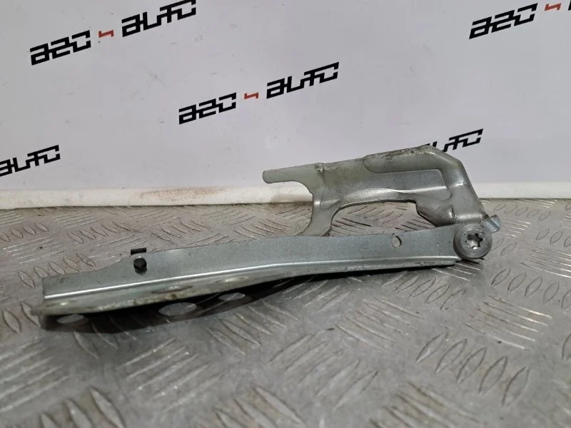 Петля капота Volvo C30 2008 30753597 1, левая