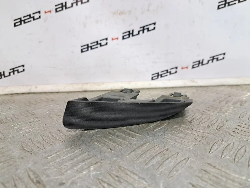 Заглушка бампера Nissan Teana 62279JN20A 2, передняя левая