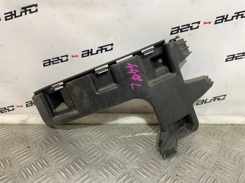 Крепление бампера Volvo S60 2012 30795054 2, заднее левое
