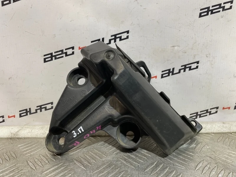 Крепление бампера Citroen C4 2013 9671246480 B7, заднее правое