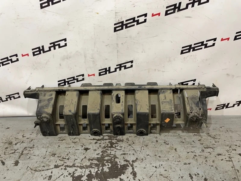 Крепление бампера Peugeot 3008 2012 9682936080 1, заднее