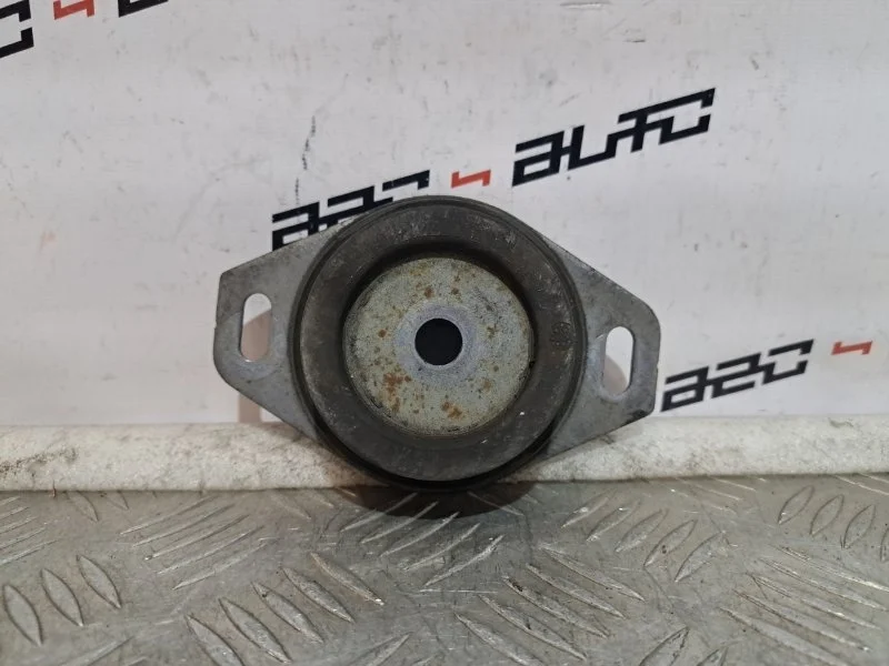 Опора АКПП Citroen C4 2012 184468 B7 1.6