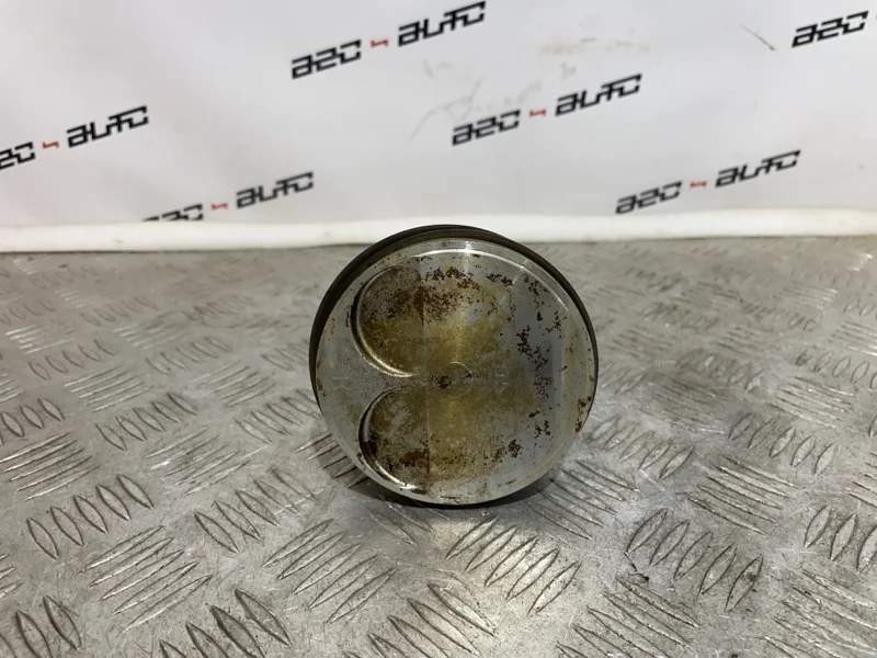 Поршень Infiniti QX70 A2010EY00F 3.7, правый