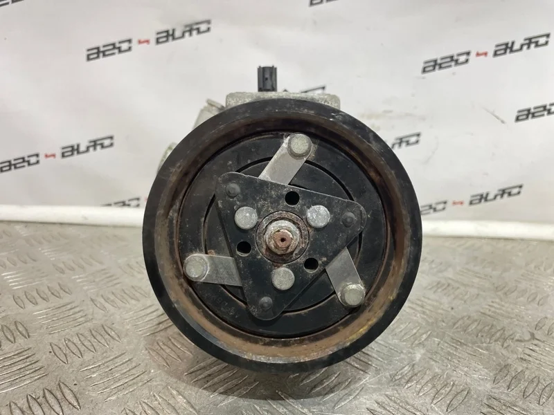 Компрессор кондиционера Volvo XC60 2011 36050840 1 3.0